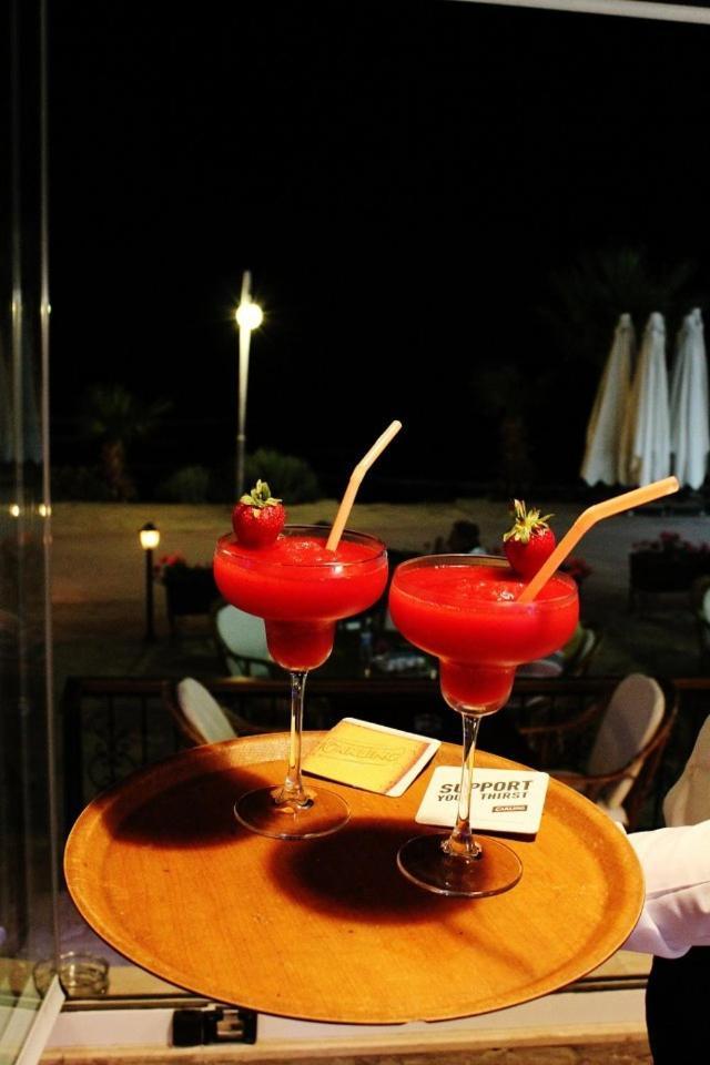 Ladies Beach Hotel Kuşadası Ngoại thất bức ảnh